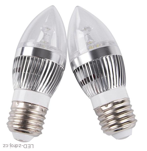 LED žárovka svíčka stříbrná E27 3W bílá čistá