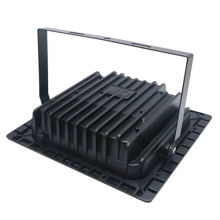 Solární reflektor 200W s dálkovým ovladačem