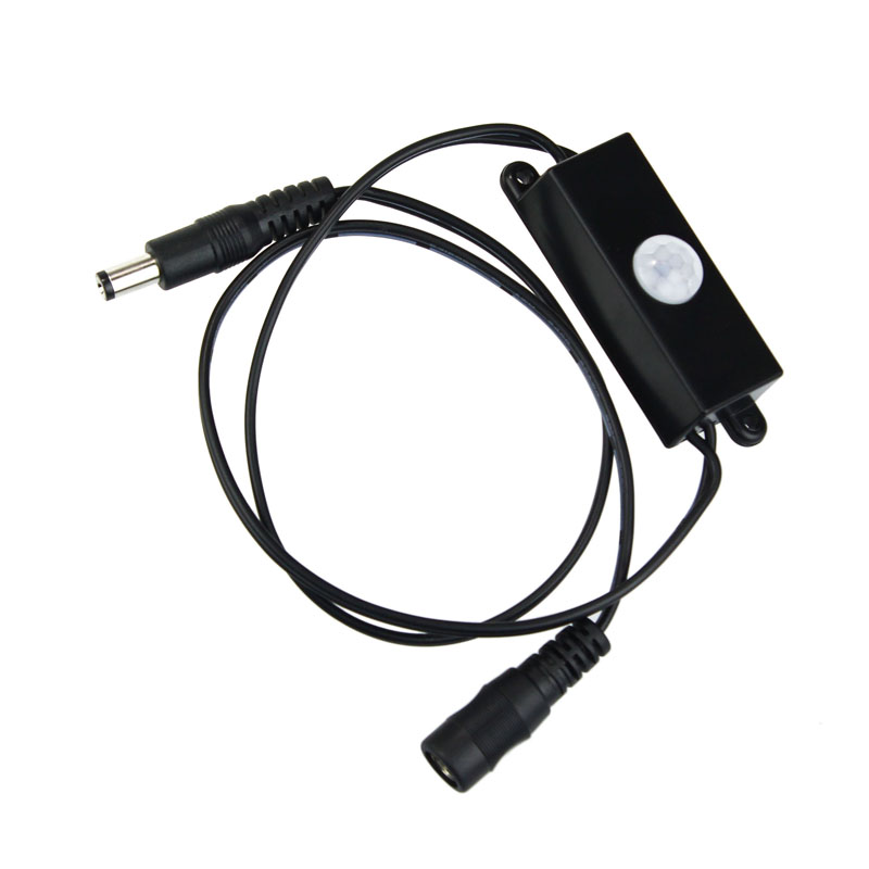 Miniaturní pohybový PIR spínač pro LED pásky. 